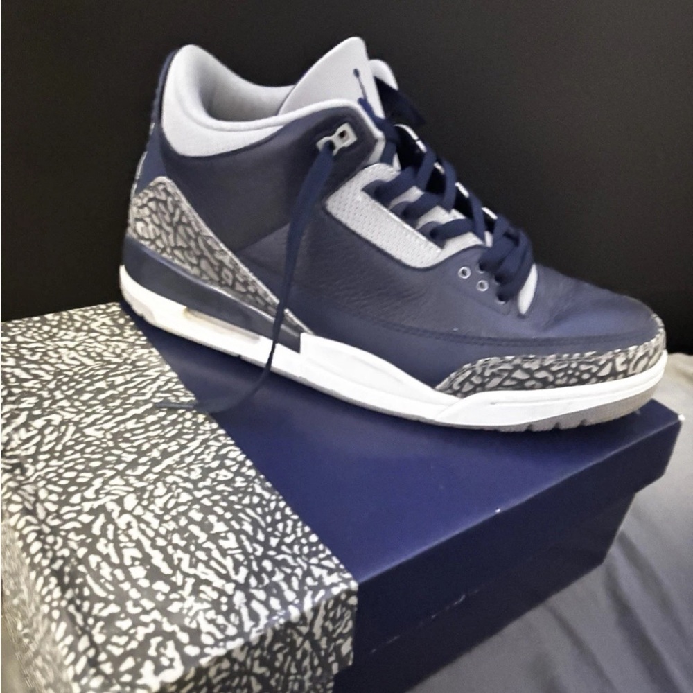 Air Jordan 3 Georgetown (size 12)